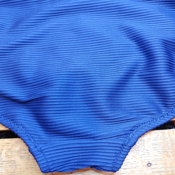 Land's End Blue & Turquoise Ribbed Stripped Underwire One Piece Swimsuit Size 16 - Picture 6 of 9